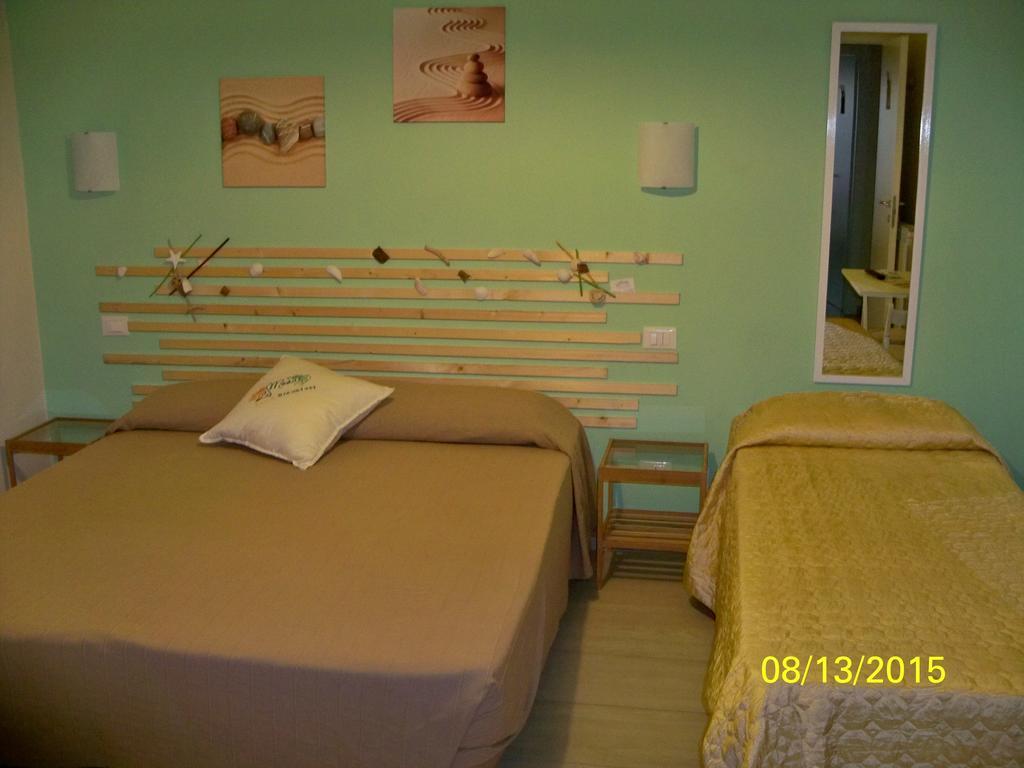 פיומיצ'ינו B&B Le Meduse חדר תמונה